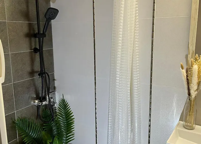 Konstantina Near The Lejlighed